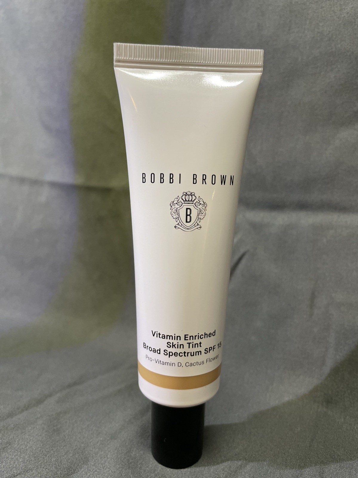 Bobbi Brown Vitamin Enriched Skin Tinted Moisturizer SPF 15-Full Size, Medium #2