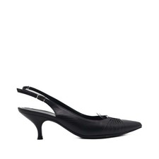 Salvatore Ferragamo Vintage Slingback Leather Pump Size 7.5