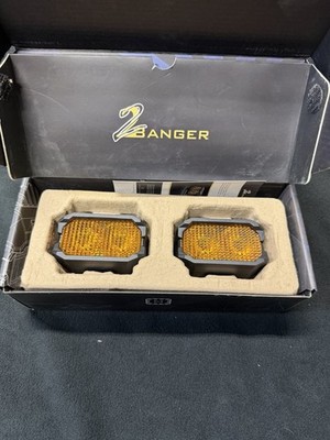 Morimoto 2Banger HXB LED Pod (Yellow Flood Beam)   NEW in Box BAF111