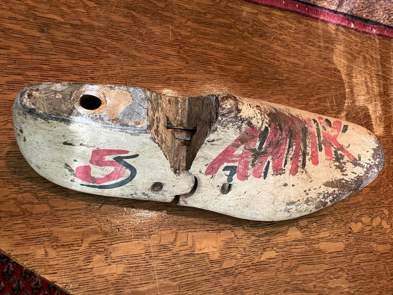 Vintage Abstract Art Wood & Metal Shoe Form Size 5 “Anyik”, Or Maybe Antik