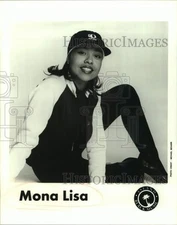Press Photo Entertainer Mona Lisa - sap15761