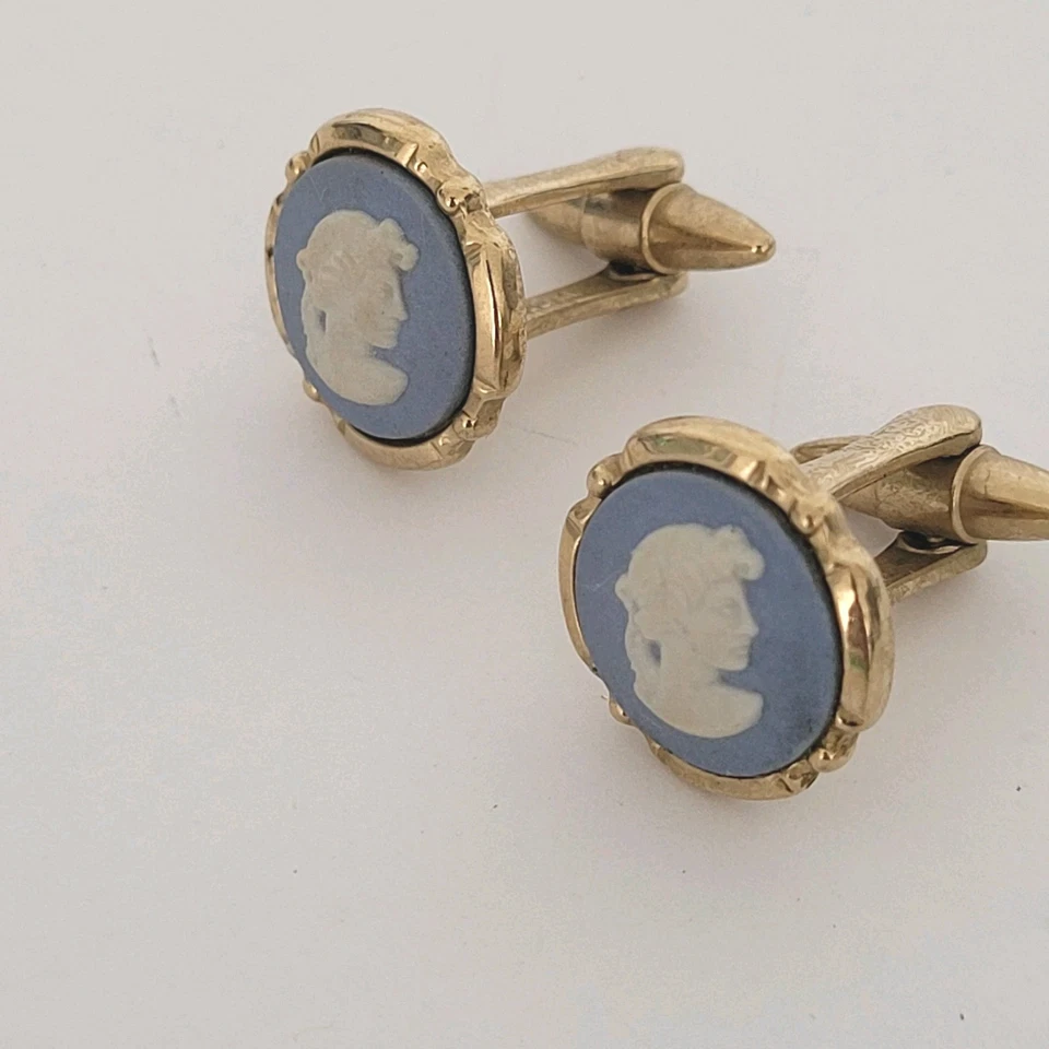 Juego de Gemelos Wedgwood Jasperwear Dorado Azul Tono Griega Musa Mujer Redondo Inglaterra Foto 2 de 4