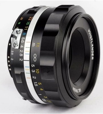 Voigtlander USA Warranty Black 40mm f2 SLIIS Nikon F AIS for Film or Digital FX