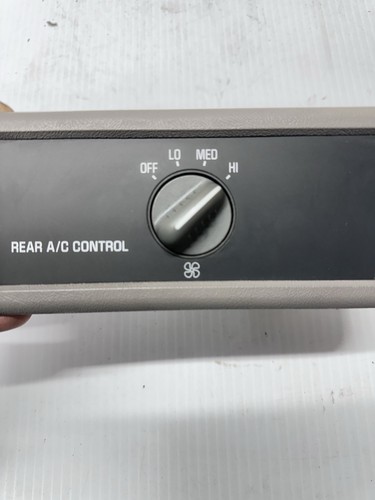 96-00 CHEVROLET TAHOE GMC YUKON REAR A/C HEATER CONTROL OEM 16209335 Grey T26 - Picture 5 of 11
