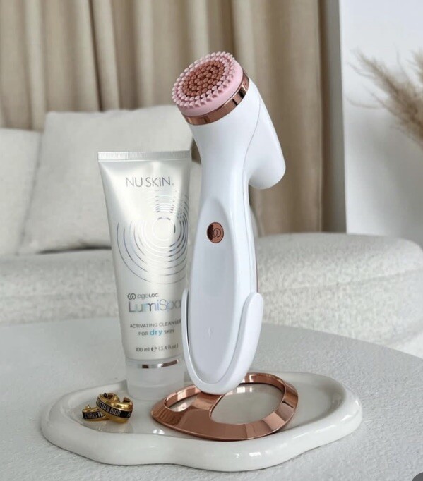 Lumispa@io⭐︎ルミスパio Amazon.com: Nu Skin ageLOC LumiSpa iO Blue System | Smart