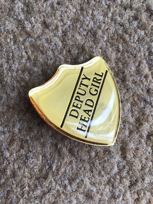 DEPUTY HEAD GIRL HEN NIGHT SCHOOL UNIFORM FANCY DRESS GOLD PIN BADGE