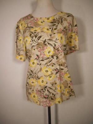 Beautiful Women's 2X Croft & Barrow Yellow Floral Design Short Sleeve Knit Top