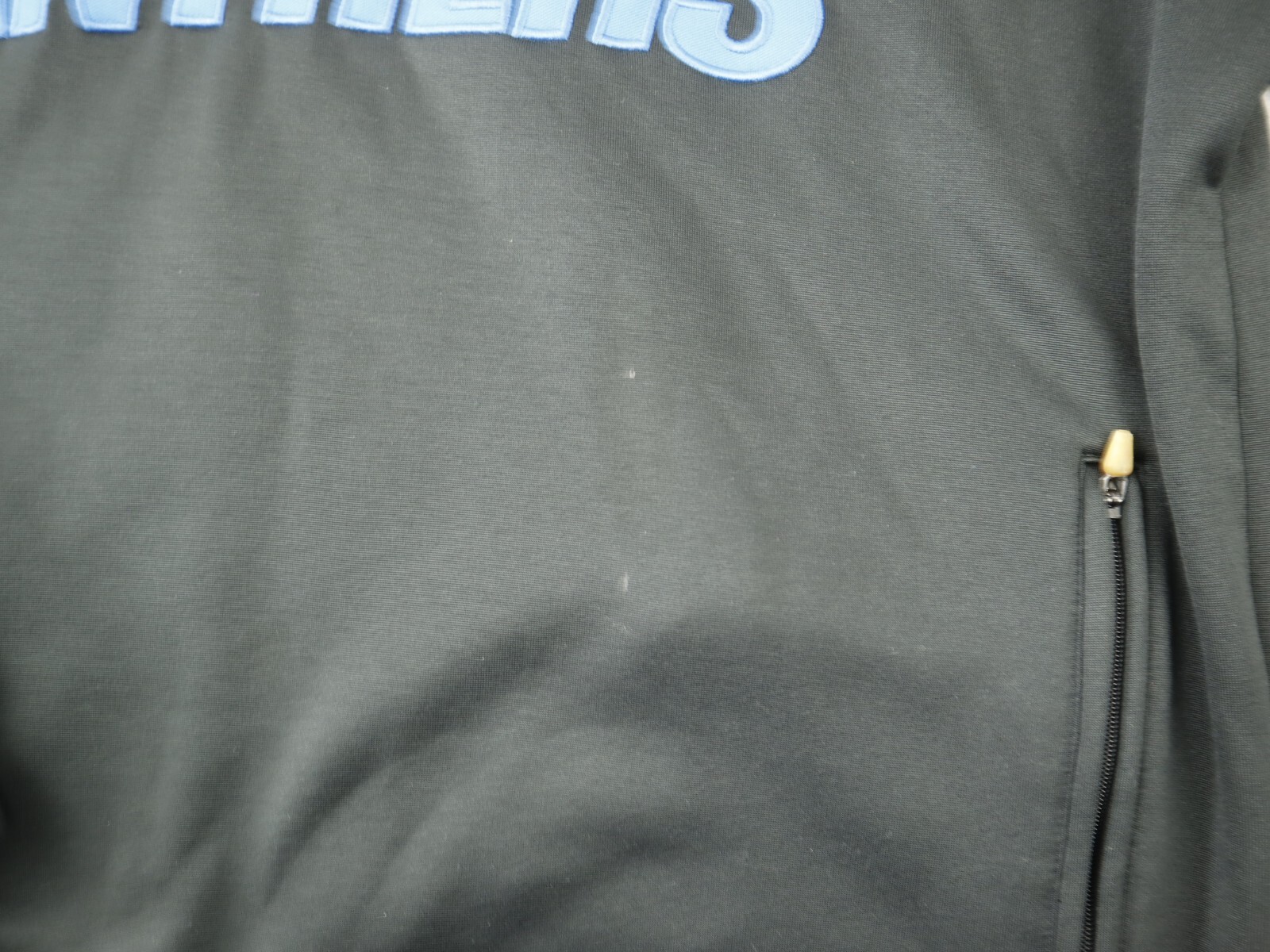Picture 4 of 8
