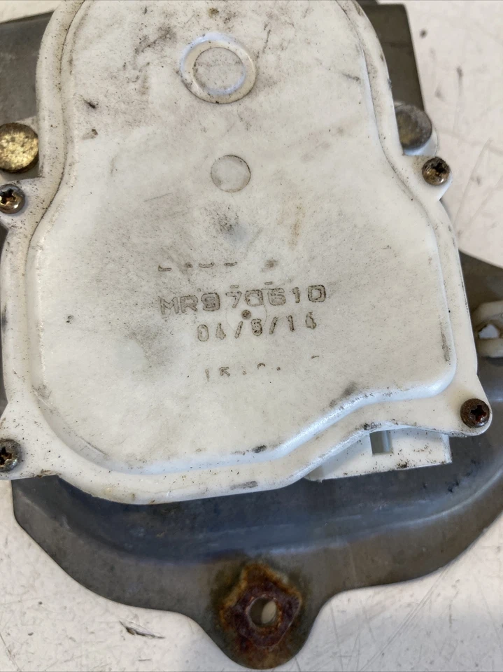 Mitsubishi Shogun Sport Serratura Attuatore Post. Destro Mr970610 Originale 2.5 - Immagine 2 di 4