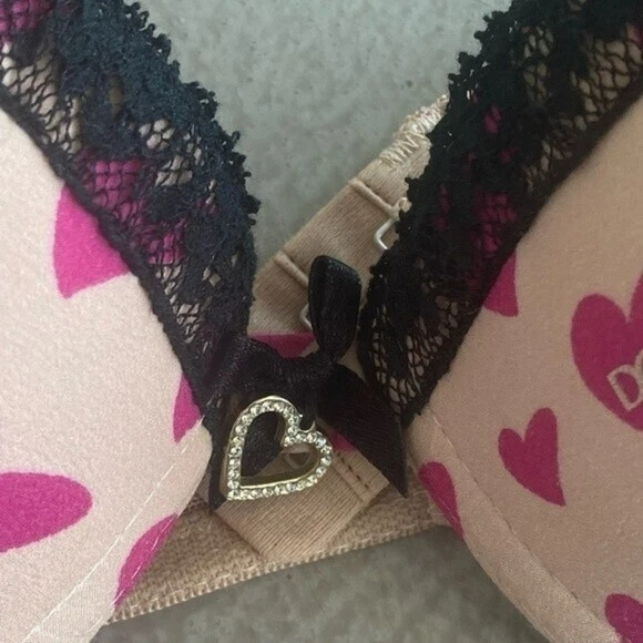 Dolce & Gabbana de colección. Sujetador de abrigo 00s Y2K rosa corazón 32C estrás Foto 3 de 4