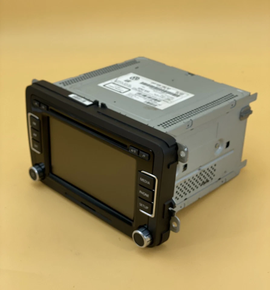 VOLKSWAGEN CC TIGUAN JETTA GTI PASSAT FRONT RADIO SCREEN CD PLAYER 2011-2014 OEM - Image 3 of 4