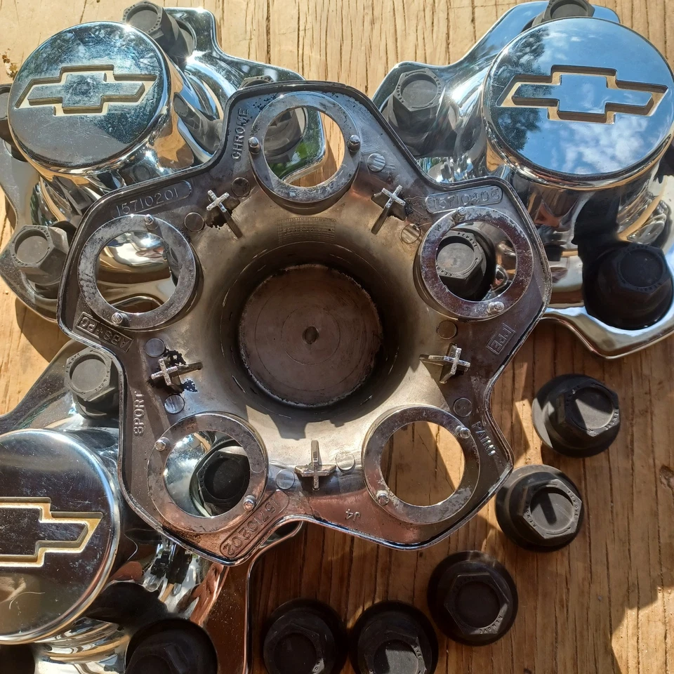 Chevy Blazer, S-10 Juego de 4 tapas centrales, cromo, 1994-2005 parte # 15710201 Foto 3 de 3