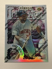 1996 Topps Finest - Kirby Puckett #79 Refractor Intimidators w/ Coating