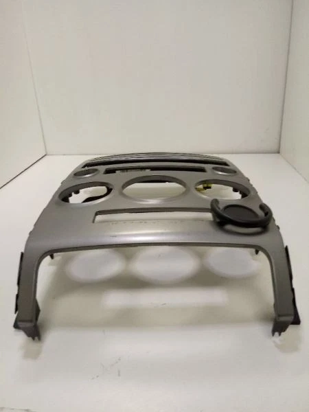 2007 07 2008 08 HYUNDAI VERACRUZ TABLERO RADIO BISEL CON RELOJ 94510-3J100 USADO OEM Foto 2 de 4