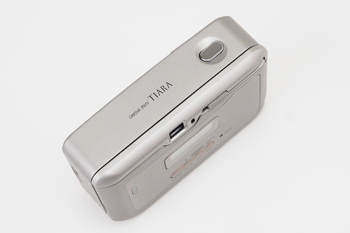 Fujifilm CARDIA Mini TIARA 35mm Point & Shoot Film Camera