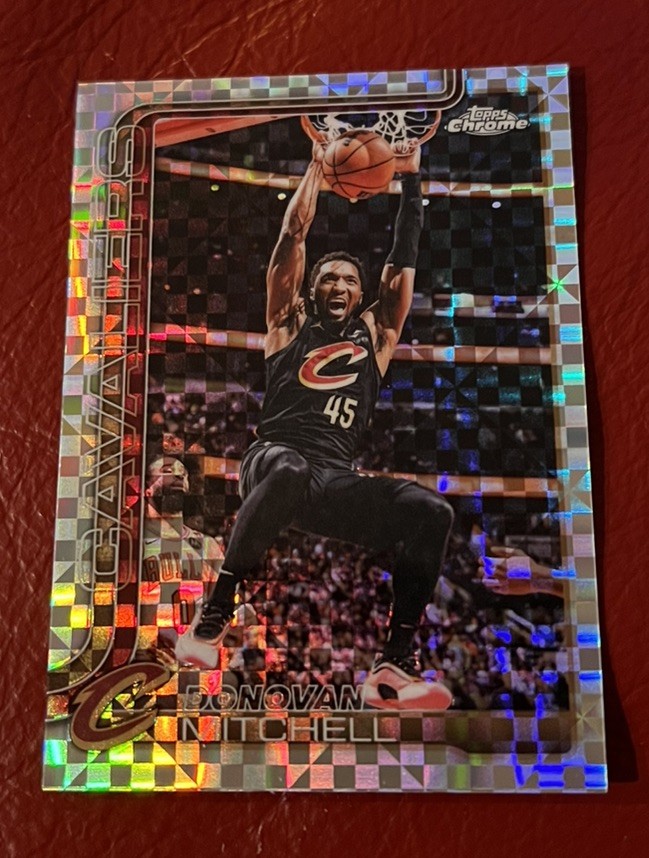 2025-26 Topps Chrome Update Donovan Mitchell #19 X-Fractor Cleveland Cavaliers