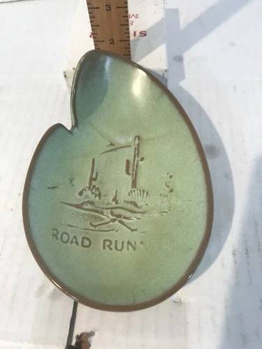 Vintage Frankoma Pottery Green Road Runner Dish Ash Tray Prairie Green