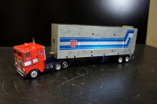 Vtg TRANSFORMER G1 AUTOBOT OPTIMUS PRIME  CAB TRAILER VINTAGE G1 TAKARA
