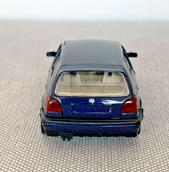 Volkswagen Golf 3 Pink Floyd- 1/43 scale - VW Schabak modelcar