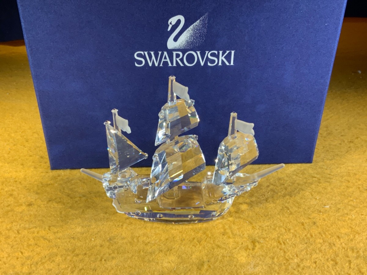 Q8-99 SWAROVSKI CRYSTAL SAILING SHIP - SANTA MERIA - 3.75” - NO