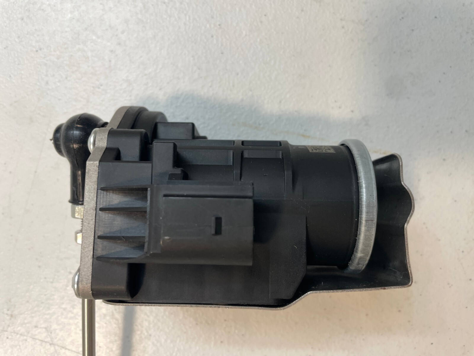 Turbo Wastegate Actuator Valve For Kia Sportage Optima 2.0L 20112016