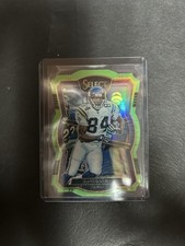 2017 Panini Select Premier Level Die-Cut Randy Moss #154 Neon Green Prizm /49