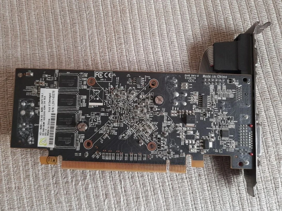 XFX ATI Radeon HD 5450 1 GB DDR2 VGA/DVI/HD MI PCI-Express Video Card - Image 3 of 4