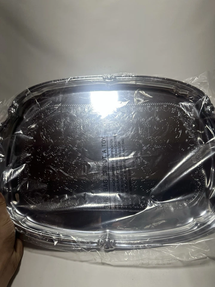 Winco Oblong Tray Chrome Medium CMT-1912 w/ Integrated Handle - Image 2 of 4