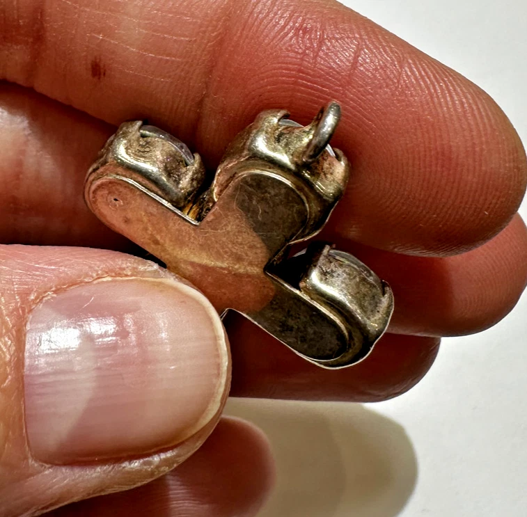 Ciondolo Religioso In Argento Con Croce In Vetro Cristallo Facettato E Strass - Immagine 4 di 4