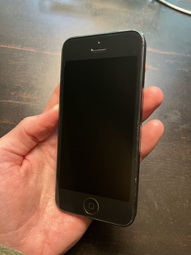 iPhone 5 iOS 6 6.0 16GB Black (Unlocked) A1428 - Picture 4 of 10