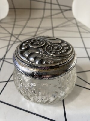 AVON Vintage leeres Glas Waschtisch Glas Dekor silberfarben geprägt Deckel g7