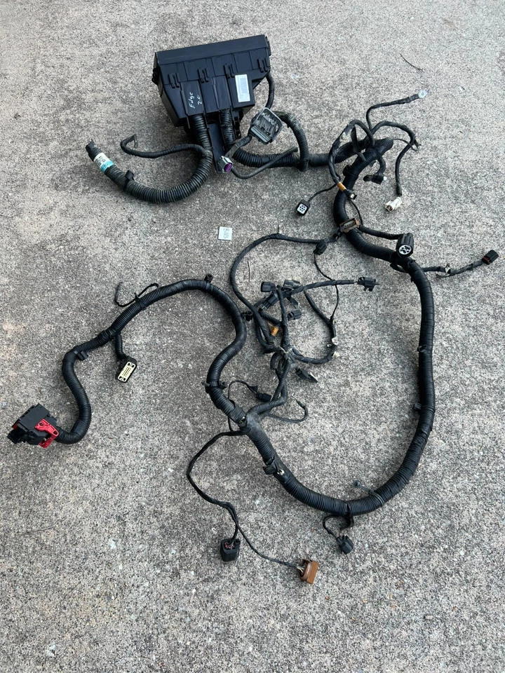 Ford Edge 2012-2014 2,0 L soporte de radiador motor caja de conexiones de fusibles arnés OEM Foto 2 de 4