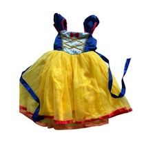 Snow white dress size 6 Halloween dress up