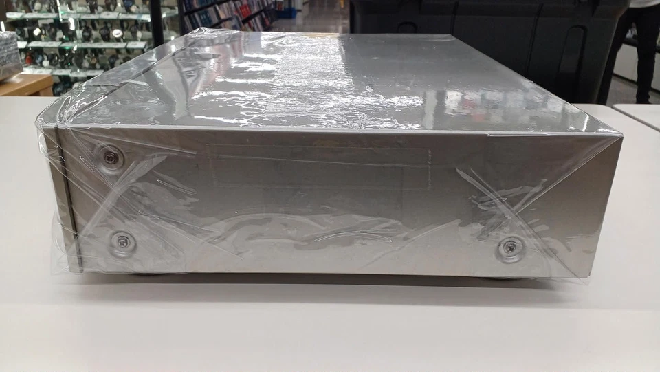 Marantz CD6005 CD Player Good Condition from Japan w/Remote - Image 2 of 4