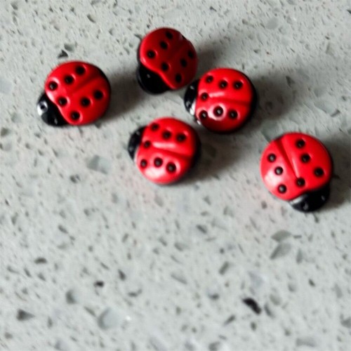 Vintage Y2K Set of 5 Red Ladybug Sewing Shank Buttons 4 Crafts & Embellishments - Picture 3 of 6