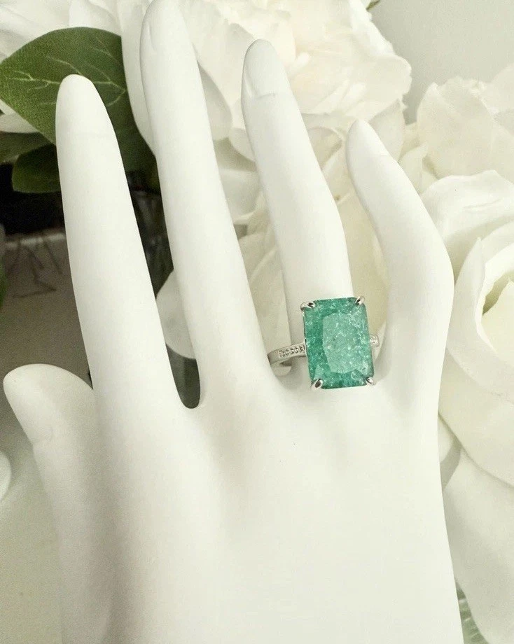 Anillo Esmeralda Simulada 6 CT Para Mujer Talla 6 Verde Lago Media Luna Nuevo Foto 3 de 4