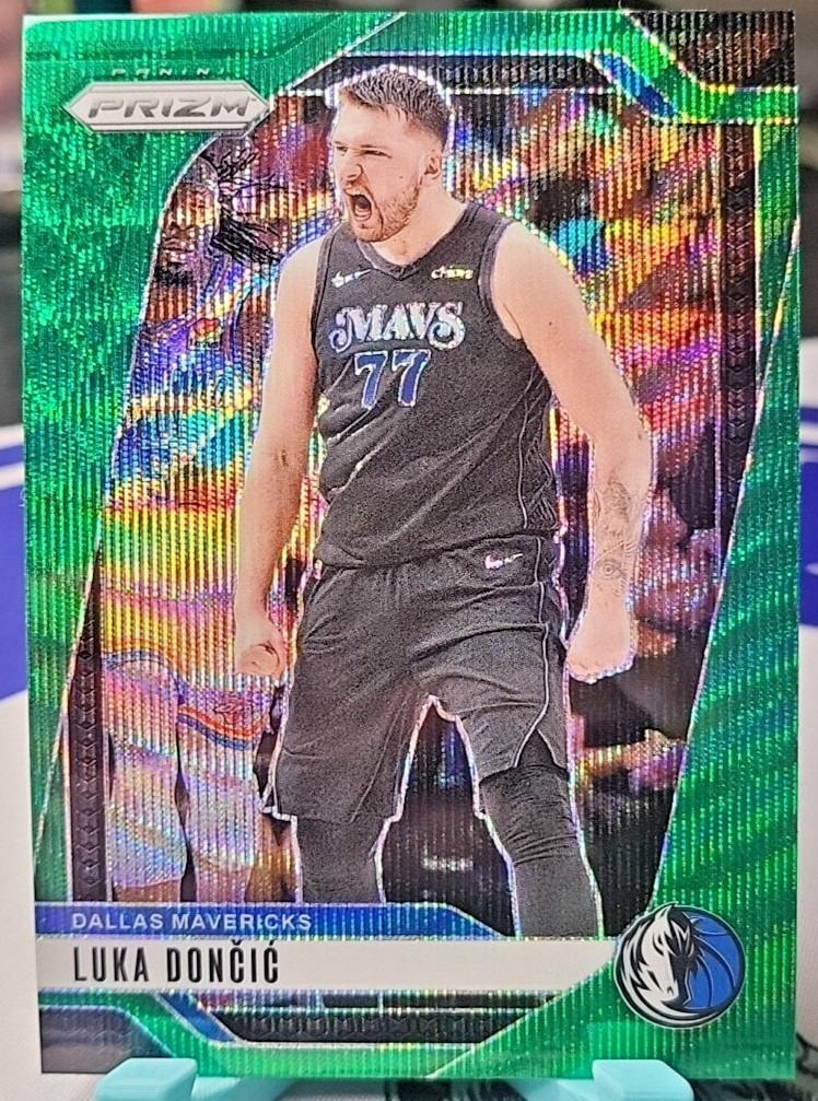 2024-25 Panini Prizm Luka Doncic Green Wave Prizm #89 Dallas Mavericks