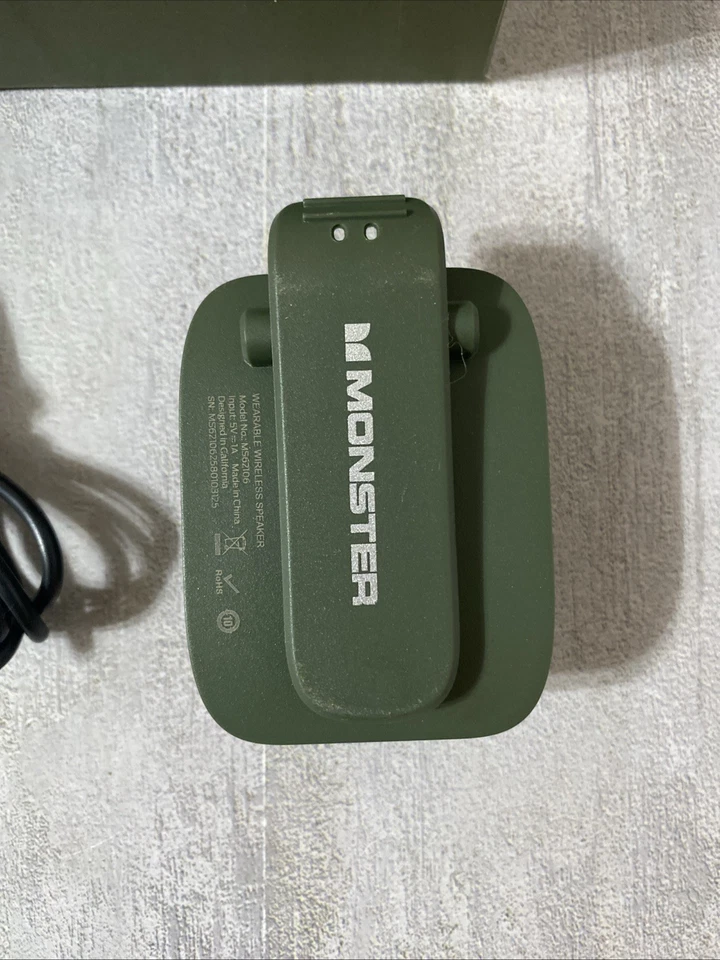 Monster Blaster Micro Portátil Bluetooth Altavoz Clip en Altavoz Inalámbrico Imán Foto 3 de 4