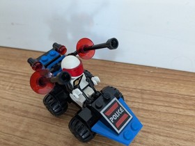 LEGO Space Police: Message Decoder (6831) - 100% Complete w/Minifigure 