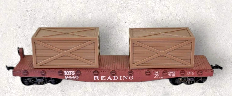 Vintage Lot of 4 HO Gauge Freight Cars Tin Side Reefers Tank Car Flat Car RTR - Image 4 of 4