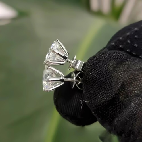 Aretes de diamantes blancos de corte redondo certificados de 5 quilates en oro blanco de 14 k - Imagen 2 de 4