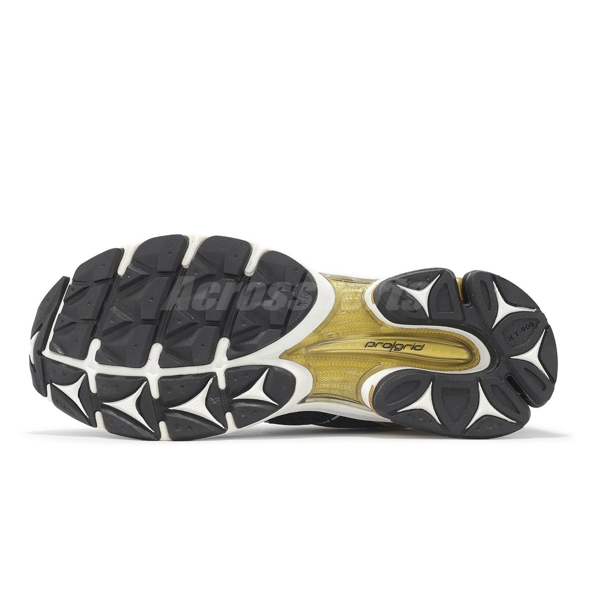 Saucony Progrid Triumph 4 Gold Chrome Men Casual Shoes  display picture 3