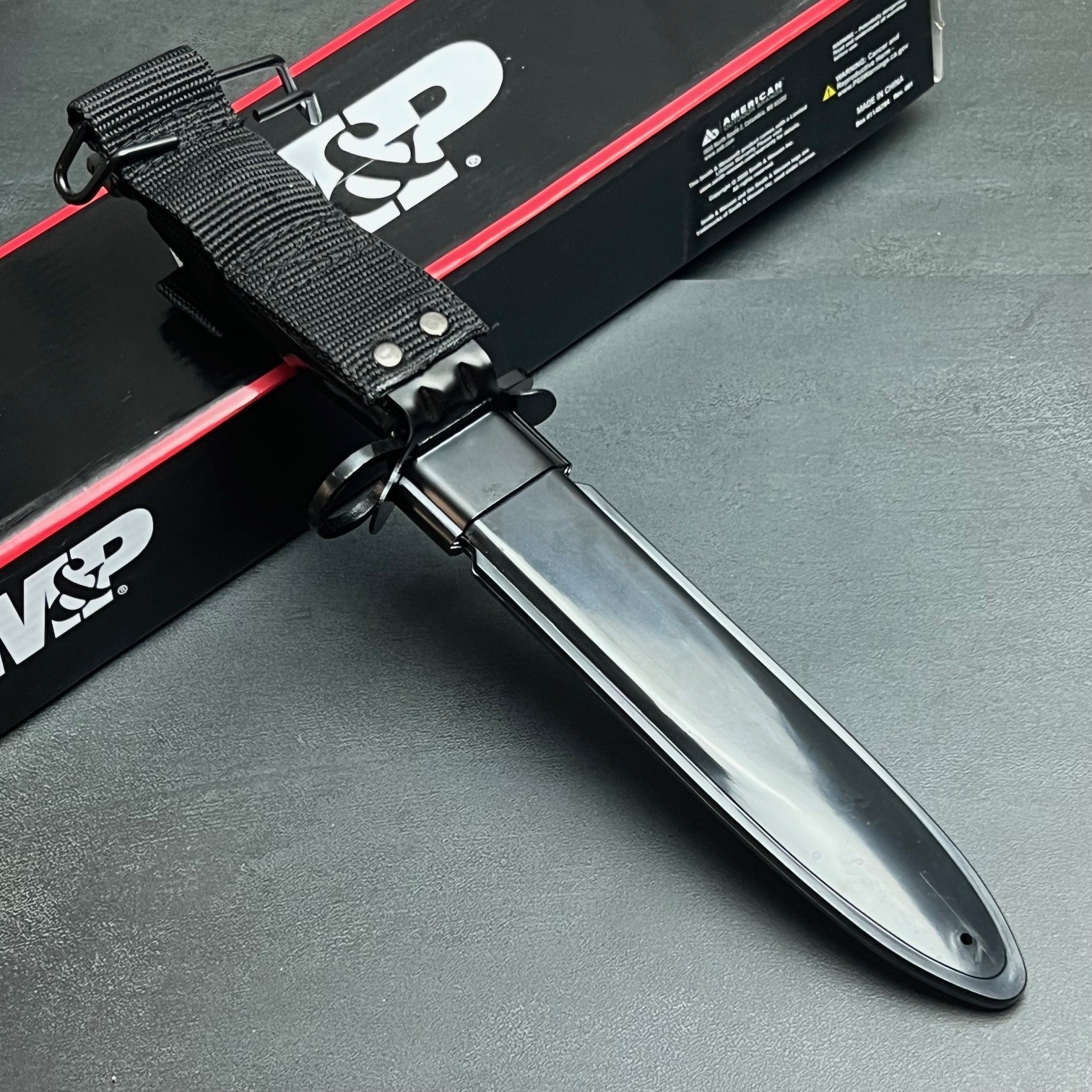 Smith & Wesson M&P Double Edged Fixed Blade Spear Point Tactical Knife w/ Sheath