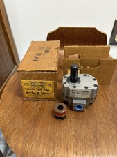 New BSM Brown & Sharpe Rotary Gear Pump pfg-1...