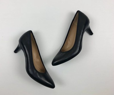 naturalizer oden pump