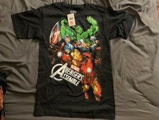 New With Tags NWT Marvel Avengers Assemble Men's Size Small Shirt Iron Man Hulk