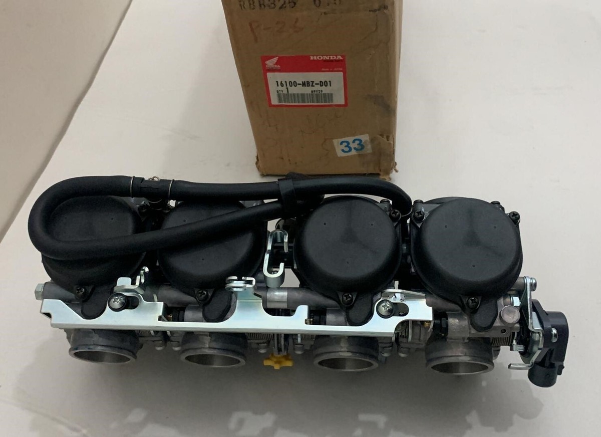 HONDA CB600F CB600F2 HORNET 2000-2002 # 16100-MBZ-D01 NEW OEM (C2