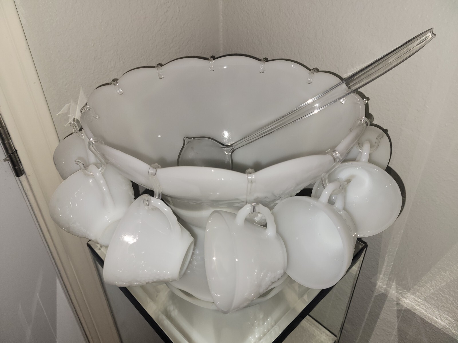 Vintage Anchor Hocking Milk Glass Punch Bowl Set New In Box 27 Pieces