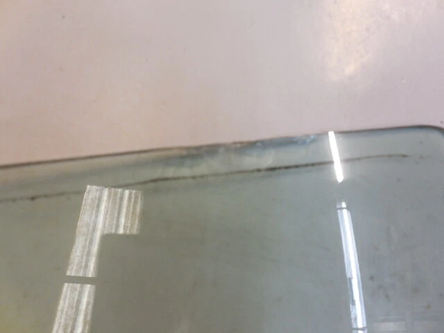 Cristal ventana ventilación cuarto pasajero derecho Porsche 924 77-88 477845312 Foto 2 de 4