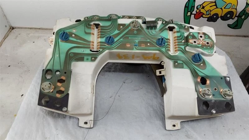 Cuadro de instrumentos velocímetro Oldsmobile Calais 1991  Foto 2 de 4